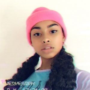 Meet your Posher, Layla